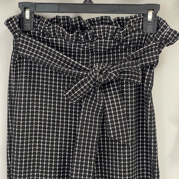 High waisted black & white plaid ankle pants Size 6 - Picture 3 of 6